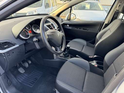 Peugeot 207 SW 1.6 92 Ch 2011 - vue 5