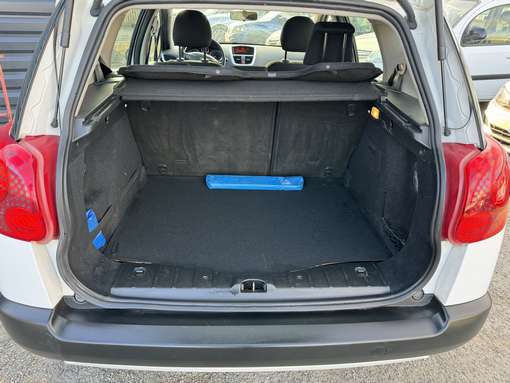 Peugeot 207 SW 1.6 92 Ch 2011 - vue 9