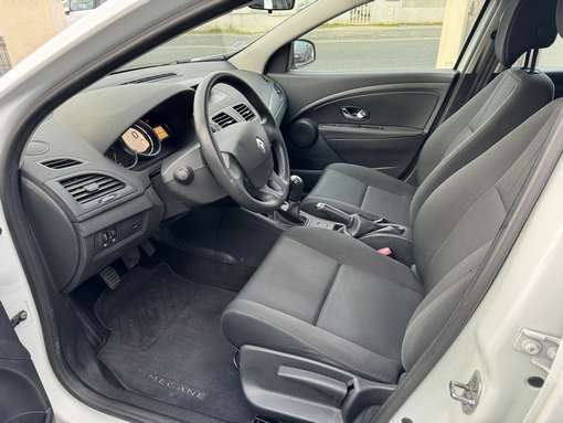 Renault Megane Iii 1.5 DCI 90 Ch Estate 2012 - vue 6