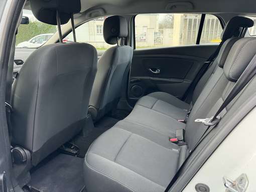 Renault Megane Iii 1.5 DCI 90 Ch Estate 2012 - vue 7