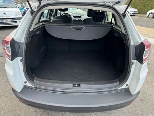 Renault Megane Iii 1.5 DCI 90 Ch Estate 2012 - vue 8