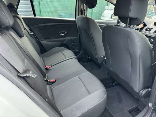 Renault Megane Iii 1.5 DCI 90 Ch Estate 2012 - vue 9