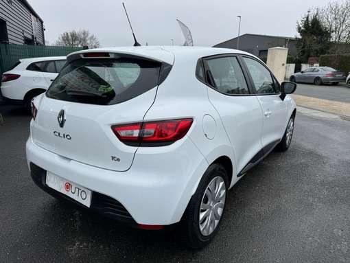 Renault Clio Iv 0.9 90 Ch 2014 - vue 3