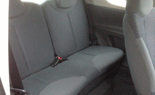 Peugeot 107 1.0 2007 - vue 5