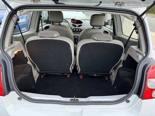 Renault Twingo 1.5 DCI 75 Ch expression 2011 - vue 8