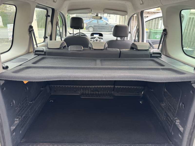Renault Kangoo 1.5 DCI 75 Ch 2012 - vue 6