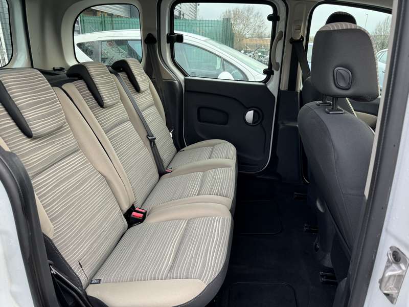 Renault Kangoo 1.5 DCI 75 Ch 2012 - vue 7