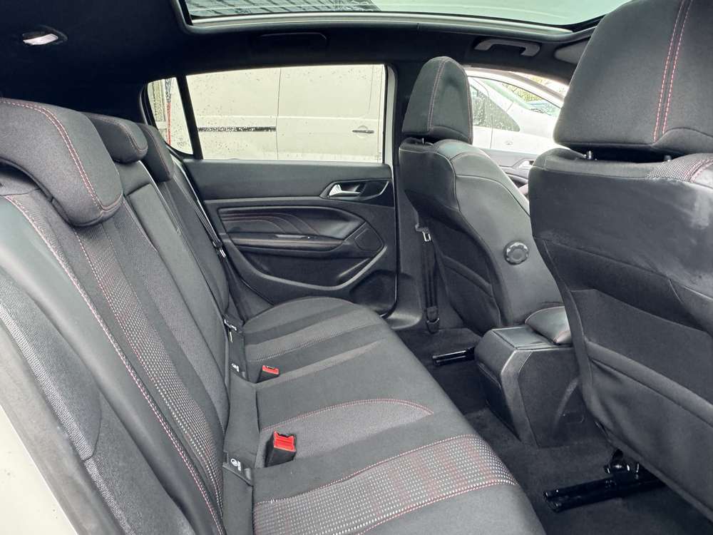 Peugeot 308 1.6 HDI 115 Ch gt line 2018 - vue 11