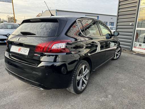 Peugeot 308 1.6 HDI 116 2017 - vue 4