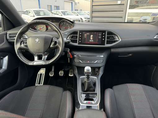 Peugeot 308 1.6 HDI 116 2017 - vue 8
