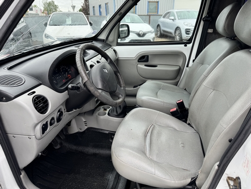 Renault Kangoo L2 1.5 DCI 65 Ch 2004 - vue 10