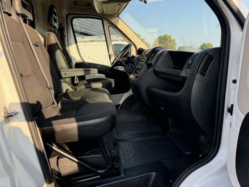 Peugeot Boxer L2H2 2.0 HDI 130 Ch premium 2018 - vue 10