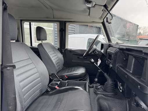 Land Rover Defender L316 2.5 Td5 122 Ch 2005 - vue 4