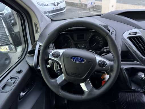 Ford Transit Custom L1H1 2.2 125 2015 - vue 11