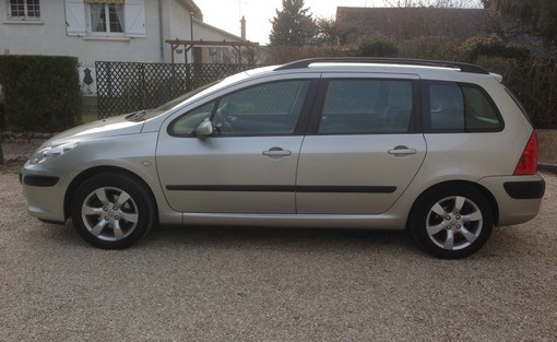 Peugeot 307 Break 1.6 HDI 110 2006 - vue 2