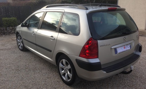 Peugeot 307 Break 1.6 HDI 110 2006 - vue 3