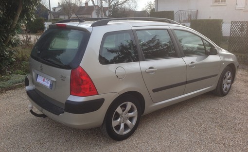 Peugeot 307 Break 1.6 HDI 110 2006 - vue 5