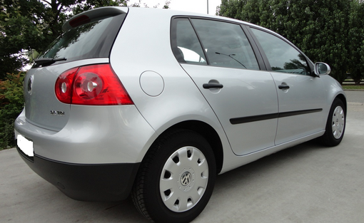 Volkswagen Golf V TDI 140 Ch 2.0 2008 - vue 2
