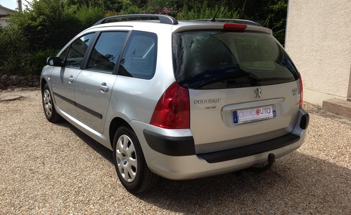 Peugeot 307 2.0 HDI 90 Ch 2004 - vue 3
