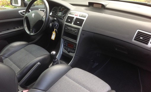 Peugeot 307 1.6 110 2005 - vue 6