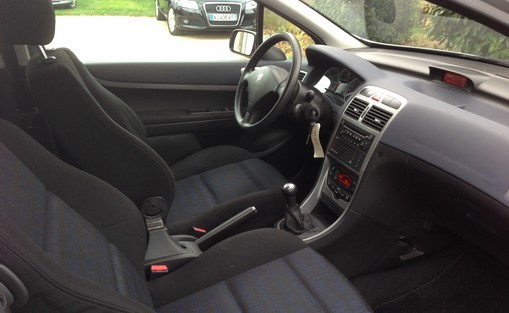 Peugeot 307 1.4 hdi 2004 - vue 5