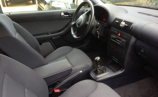 Audi A3 1.9 tdi 100 ch 2003 - vue 5