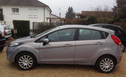 Ford Ford Fiesta 1.2 85 trend pack 2011 - vue 2
