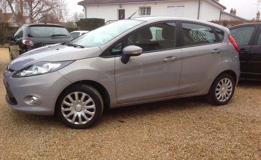 Ford Ford Fiesta 1.2 85 trend pack 2011 - vue 3
