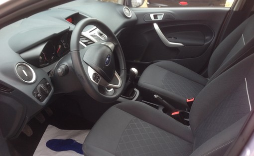 Ford Ford Fiesta 1.2 85 trend pack 2011 - vue 4