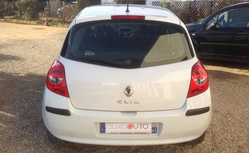 Renault Clio 1.5 dci 70 expression 5p 2009 - vue 4