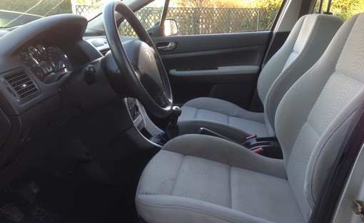 Peugeot 307 Break 1.6 hdi 90 2007 - vue 6