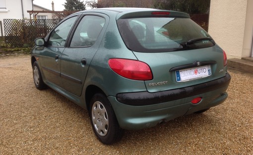 Peugeot 206 1.4 xt 1998 - vue 4