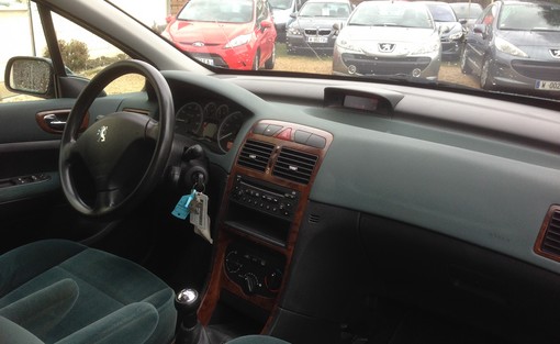 Peugeot 307 1.6 110 2002 - vue 7