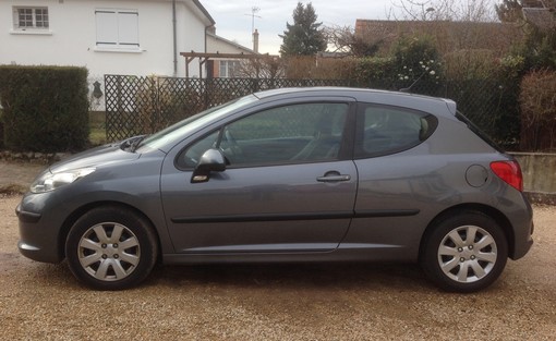 Peugeot 207 1.6 90 ch hdi trendy 2008 - vue 2