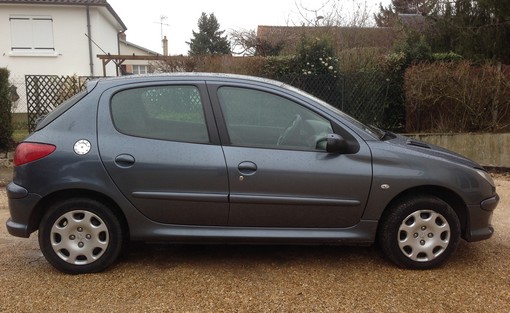 Peugeot 206 1.4 trendy 2006 - vue 3