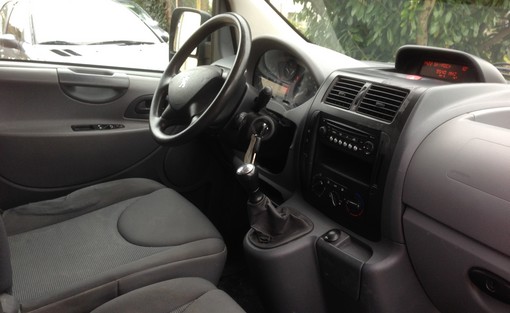 Peugeot Expert Tepee 1.6 hdi 90 ch 2007 - vue 5