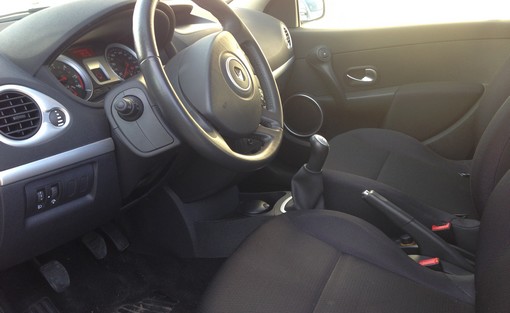 Renault Clio 1.5 dci 85 pack gt 2006 - vue 7