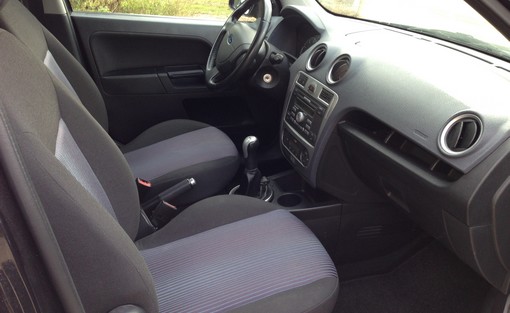 Ford Fusion 1.6 TDCI senso plus 2007 - vue 4