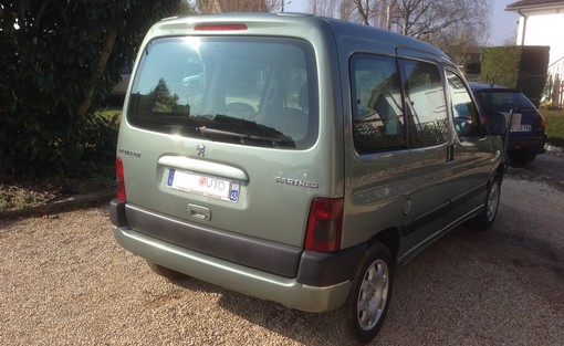 Peugeot Partner 1.4 relax 2004 - vue 4