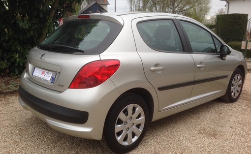 Peugeot 207 1.4 hdi trendy 2006 - vue 3