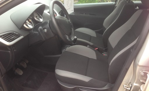 Peugeot 207 1.4 hdi trendy 2006 - vue 5