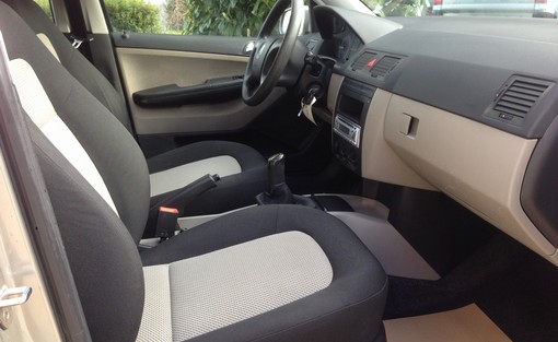 Skoda Fabia 1.4 tdi pack clim 2006 - vue 5