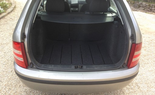Skoda Fabia 1.4 tdi pack clim 2006 - vue 8