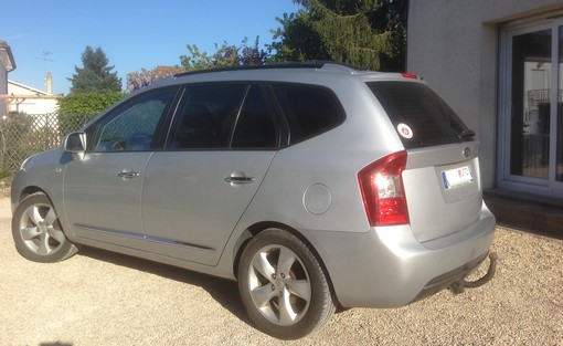 Kia Carens 2.0 crdi 140 2007 - vue 4