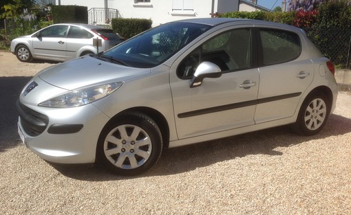 Peugeot 207 1.4 hdi trendy 2007 - vue 2