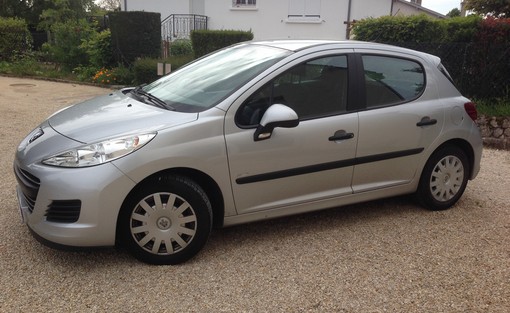 Peugeot 207 1.6 hdi 90 99g 5p 2011 - vue 2