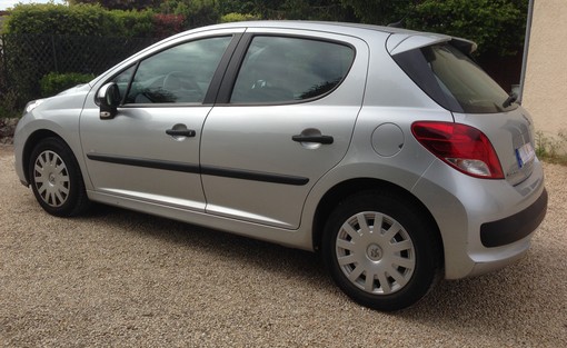 Peugeot 207 1.6 hdi 90 99g 5p 2011 - vue 4