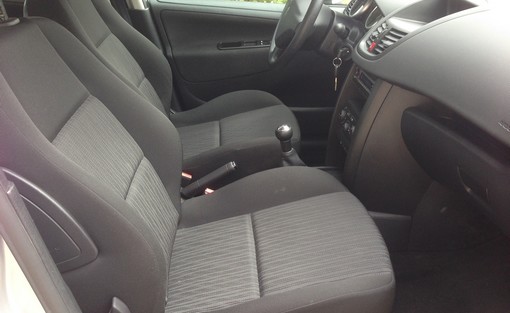 Peugeot 207 1.6 hdi 90 99g 5p 2011 - vue 5
