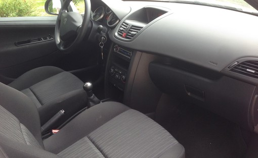Peugeot 207 1.6 hdi 90 99g 5p 2011 - vue 6