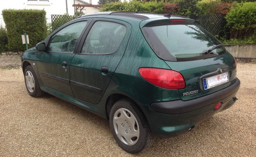 Peugeot 206 1.4 xt 2001 - vue 3